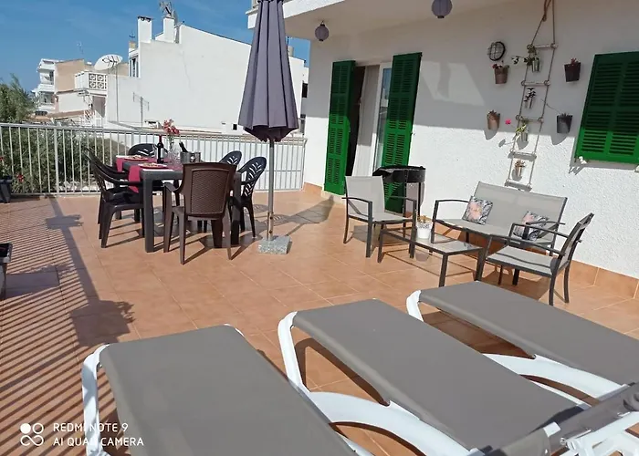 Апартаменти Fantastic, 100 Meters From The