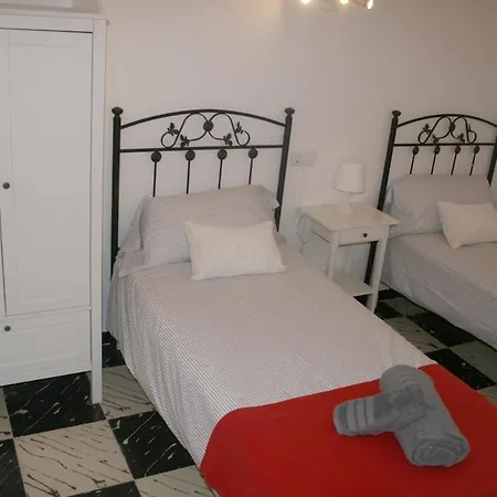 Fantastic, 100 Meters From The Apartment *